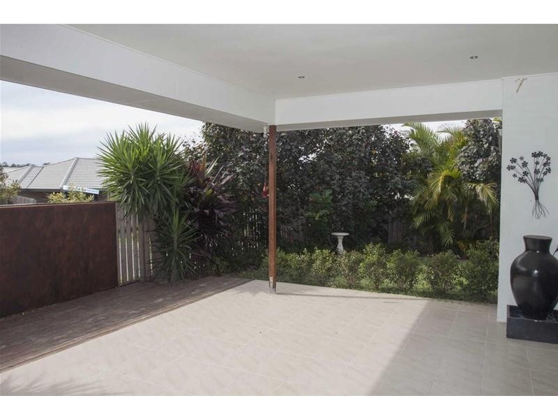 27 Scenic Crescent, Coomera QLD 4209