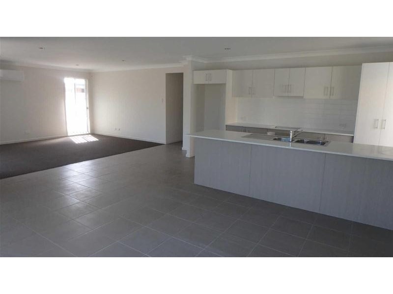 23  Avondale Drive, Pimpama QLD 4209