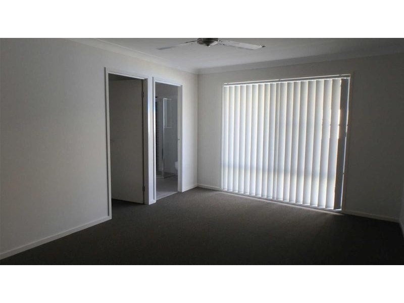 23  Avondale Drive, Pimpama QLD 4209