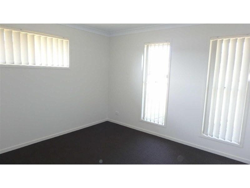 1/4  McWilliam Street, Pimpama QLD 4209