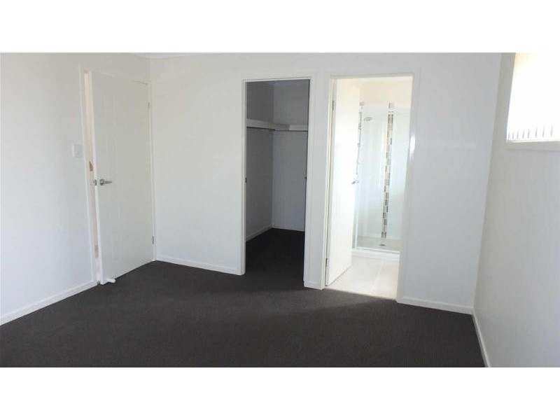 1/4  McWilliam Street, Pimpama QLD 4209