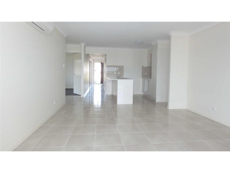 1/4  McWilliam Street, Pimpama QLD 4209