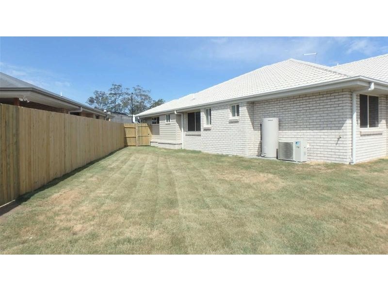 1/4  McWilliam Street, Pimpama QLD 4209
