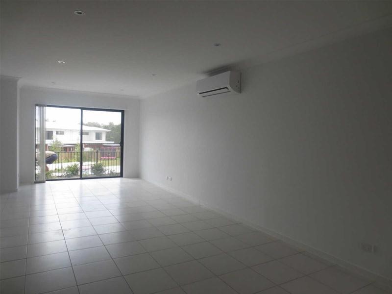 2/33  Pyrite Street -Lot 9- Oreland Estate, Pimpama QLD 4209