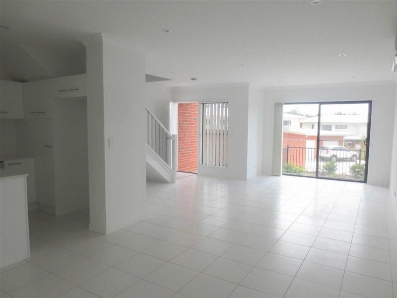 2/33  Pyrite Street -Lot 9- Oreland Estate, Pimpama QLD 4209