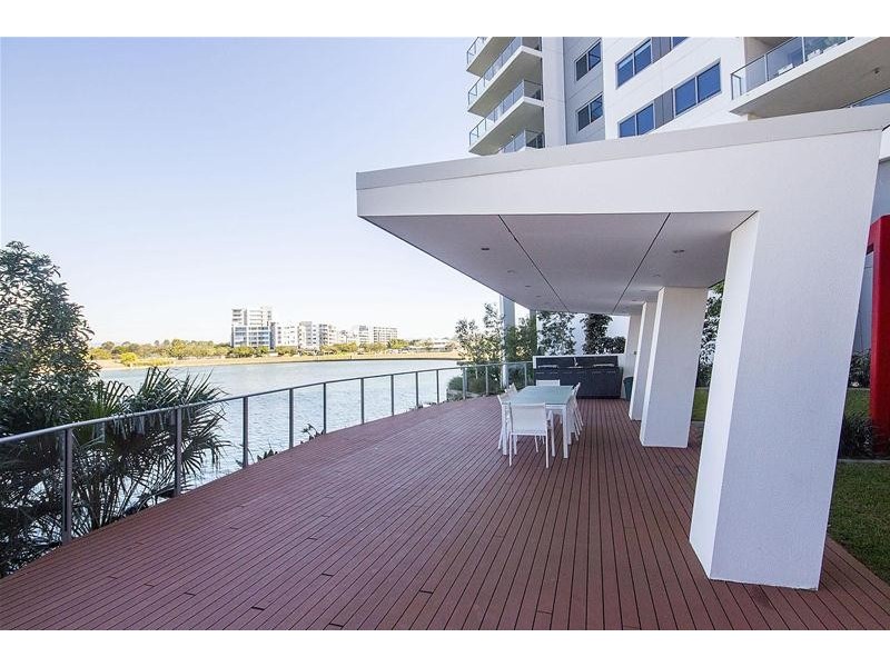 1808/25-31 East Quay Drive, Biggera Waters QLD 4216