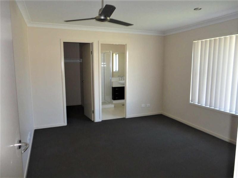 1  Benjamin Street, Pimpama QLD 4209