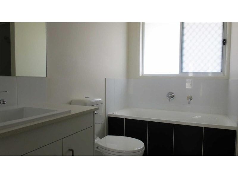 2/7  Bottle Brush Circuit, Coomera QLD 4209