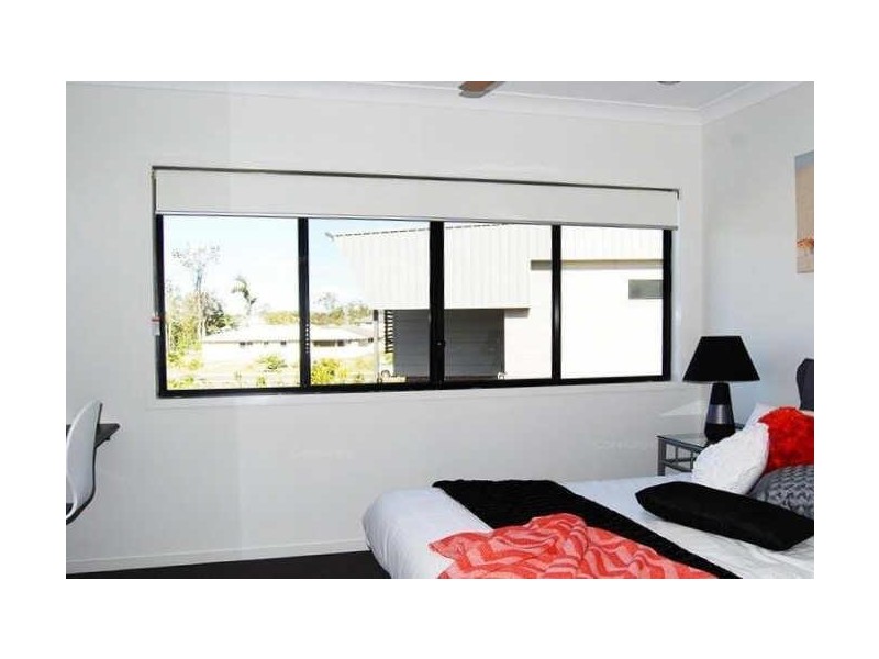 4/4  Mala Court, Coomera QLD 4209