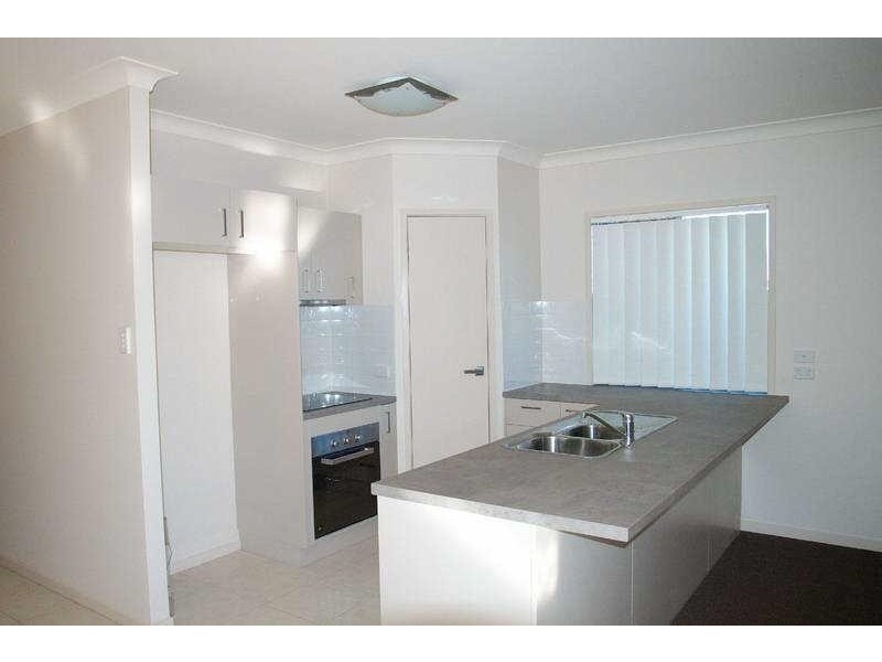 24  Beaumont Drive, Pimpama QLD 4209