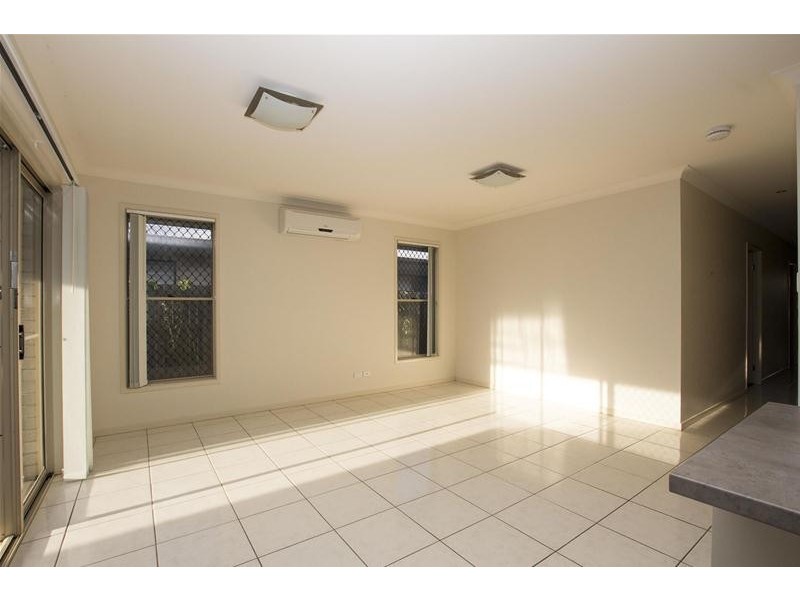 24  Beaumont Drive, Pimpama QLD 4209