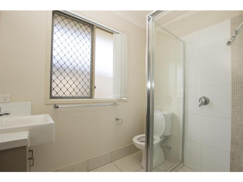 24  Beaumont Drive, Pimpama QLD 4209