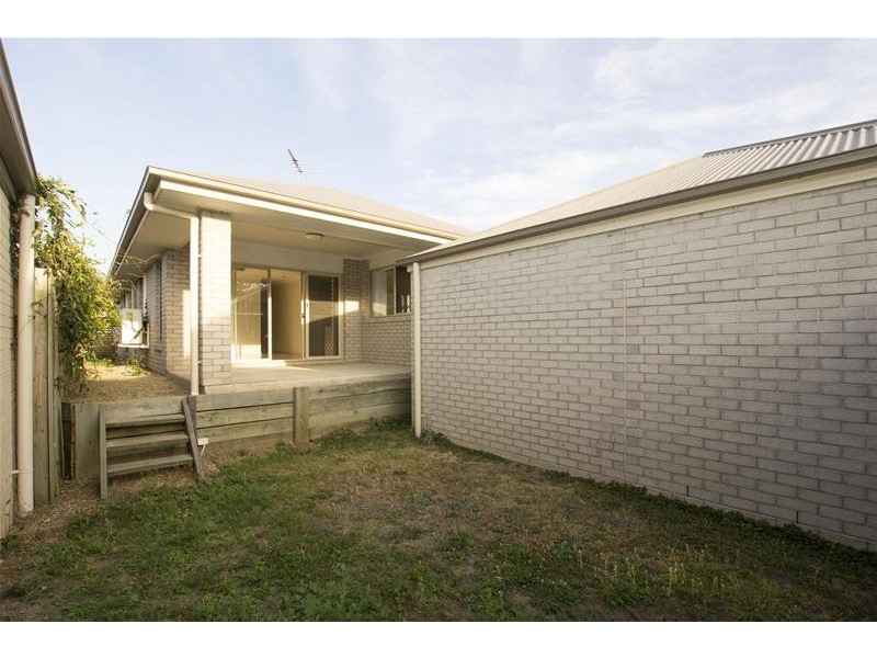 24  Beaumont Drive, Pimpama QLD 4209