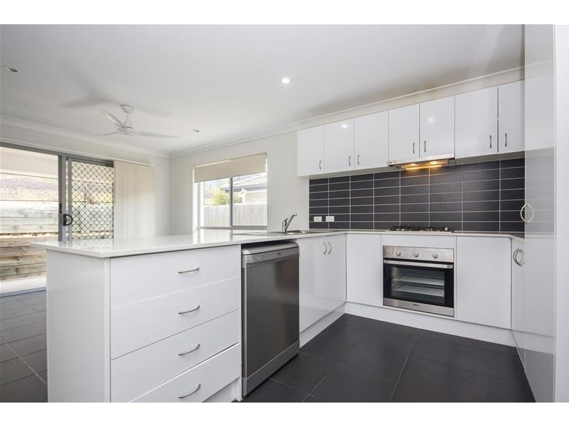 53  Lisa Crescent, Coomera QLD 4209