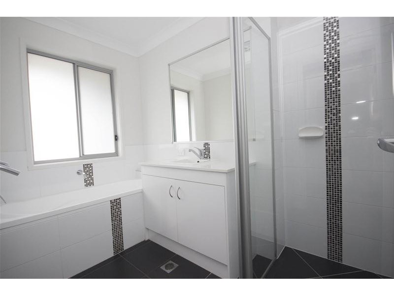 53  Lisa Crescent, Coomera QLD 4209