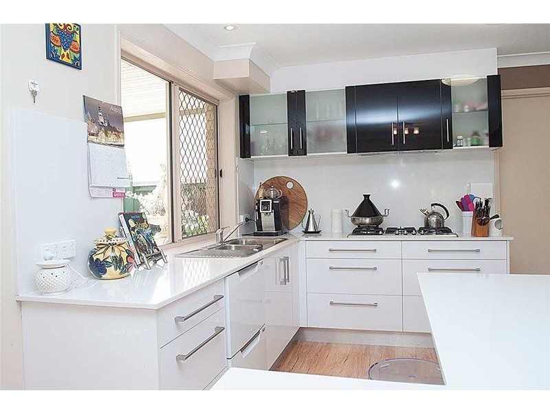 6/421 Oxley Drive, Runaway Bay QLD 4216