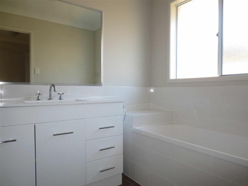 60  Beaumont Drive (Lot 319), Pimpama QLD 4209