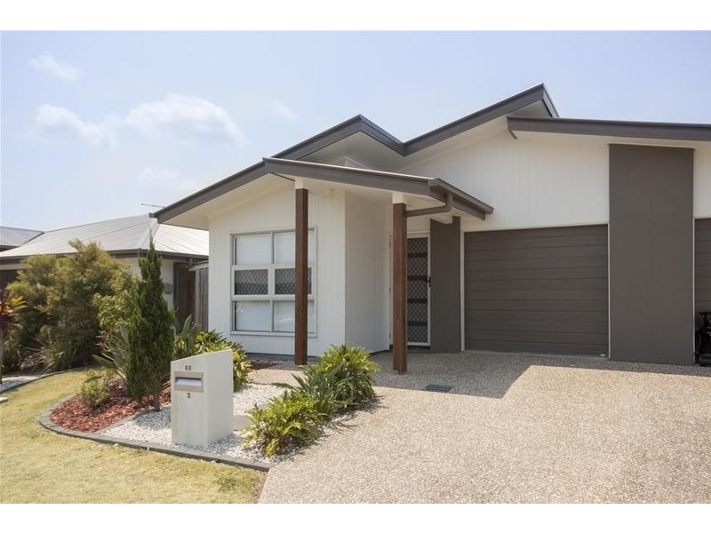 2/66 Milbrook Crescent, Pimpama QLD 4209