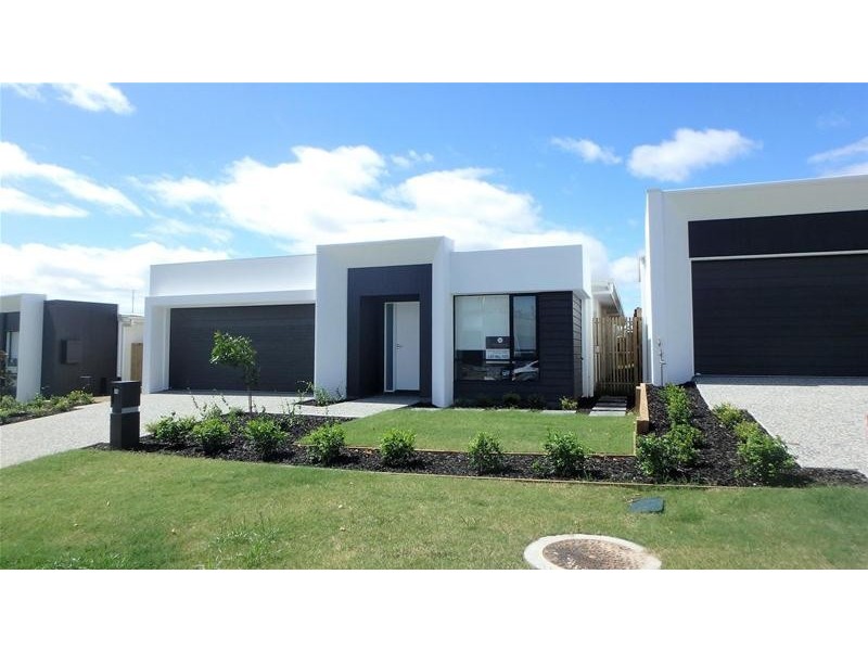 13 Sky Crescent, Pimpama QLD 4209