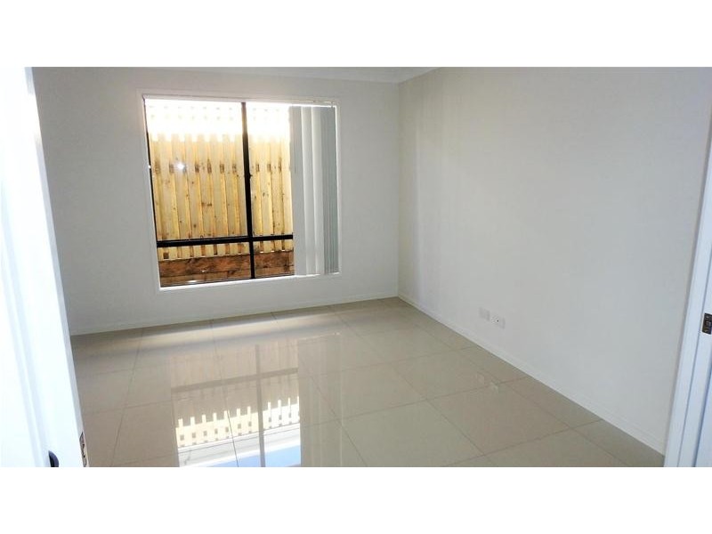 13 Sky Crescent, Pimpama QLD 4209