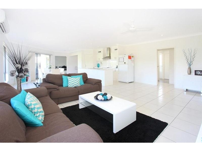 4 Dayflower Street, Upper Coomera QLD 4209