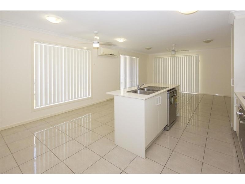 32  Venetian Way, Coomera QLD 4209