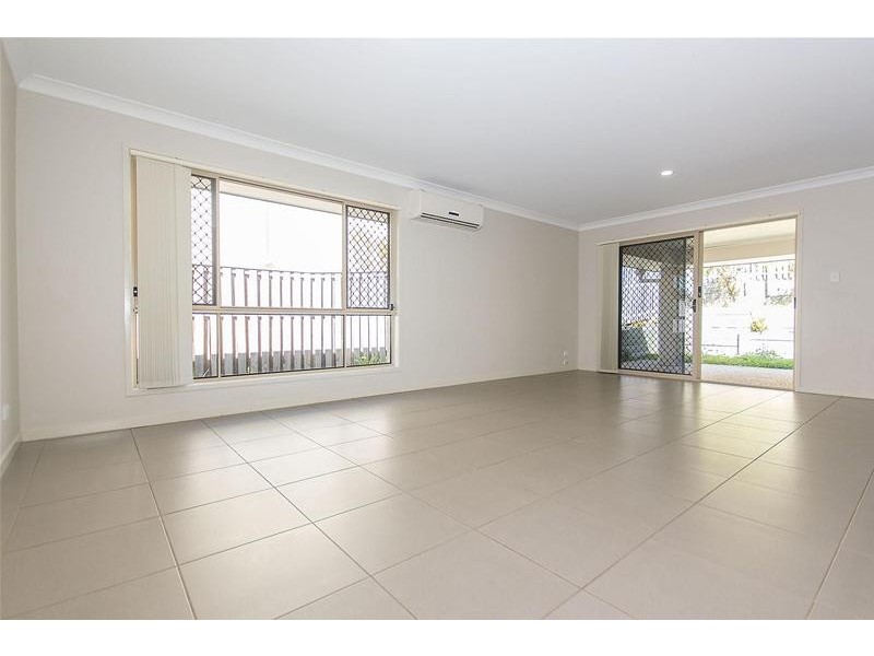 237 Riverstone Crossing, Maudsland QLD 4210