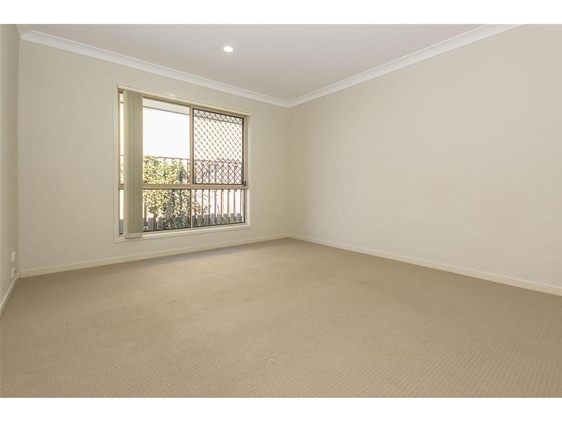 237 Riverstone Crossing, Maudsland QLD 4210