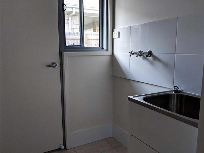 65  Milbrook Crescent, Pimpama QLD 4209