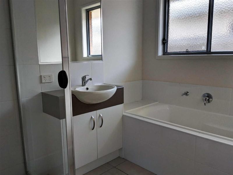 65  Milbrook Crescent, Pimpama QLD 4209