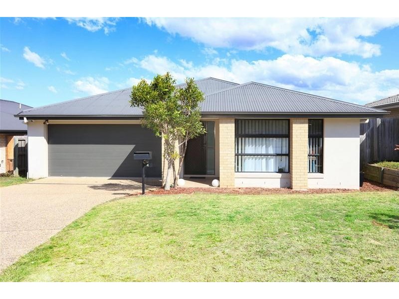 4 Oscar Close, Ormeau QLD 4208