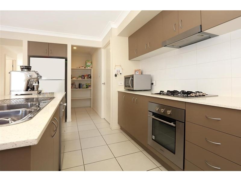 4 Oscar Close, Ormeau QLD 4208