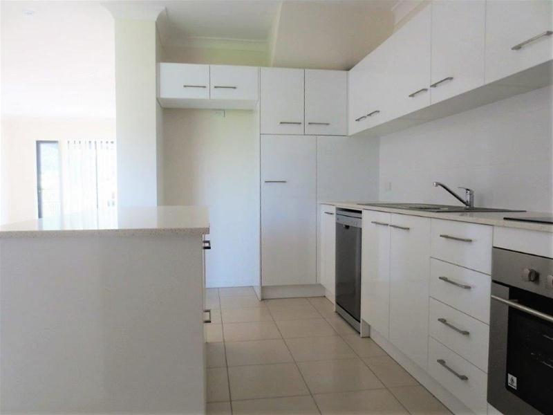 1/33 Chrome Drive, Pimpama QLD 4209