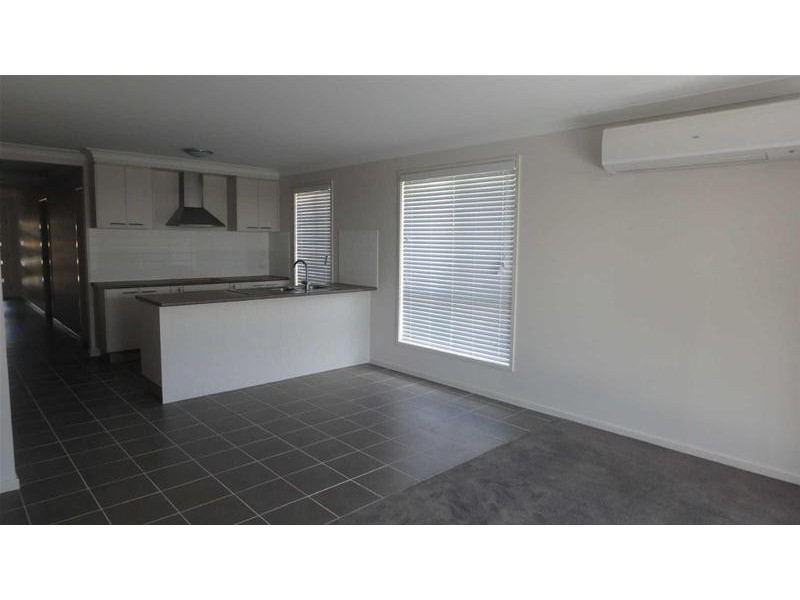 8  Freedman Drive, Willow Vale QLD 4209