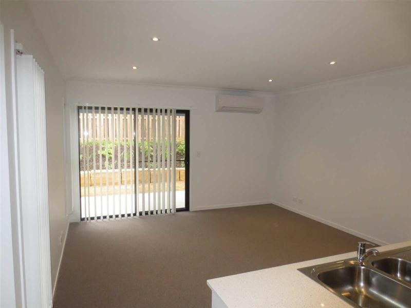 2/11  Chrome Drive “Oreland Estate”, Pimpama QLD 4209