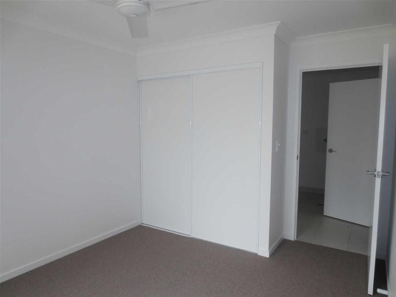 2/11  Chrome Drive “Oreland Estate”, Pimpama QLD 4209