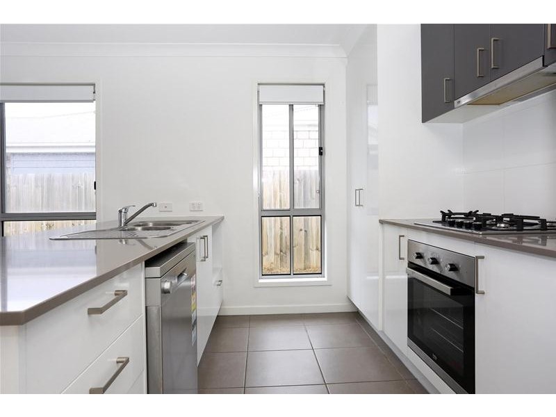 42 Banrock Street, Pimpama QLD 4209