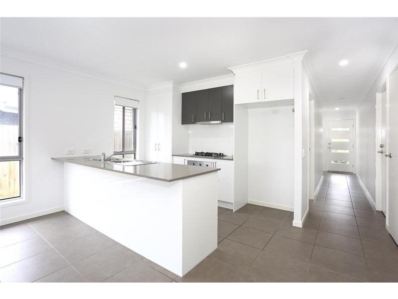 42 Banrock Street, Pimpama QLD 4209