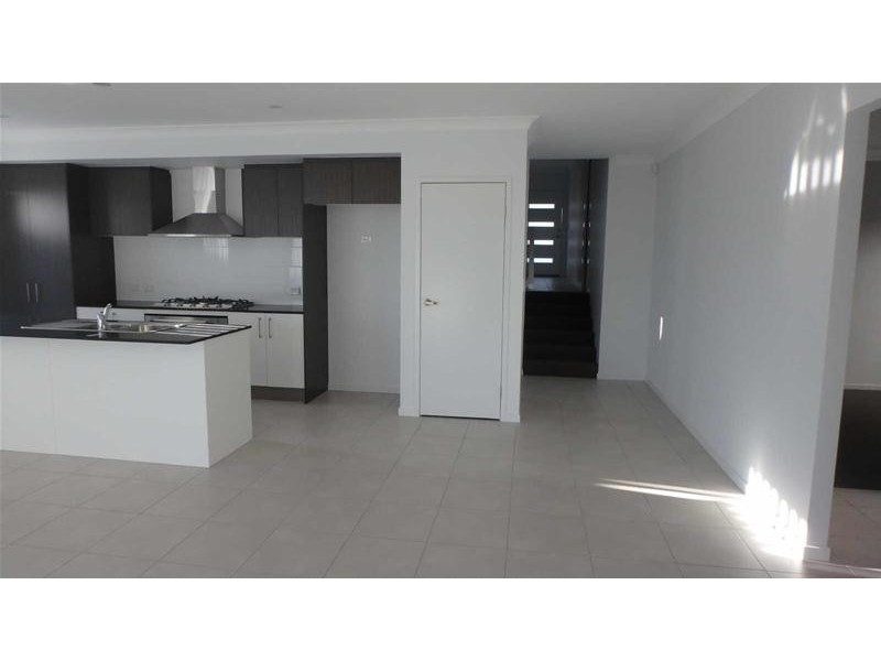 11  Tindale Place, Coomera QLD 4209