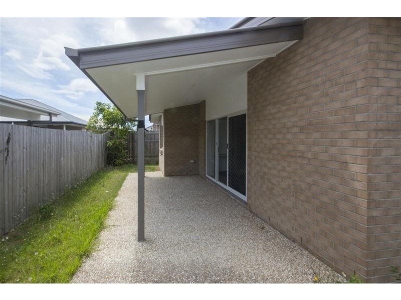 1/66 Milbrook Crescent, Pimpama QLD 4209