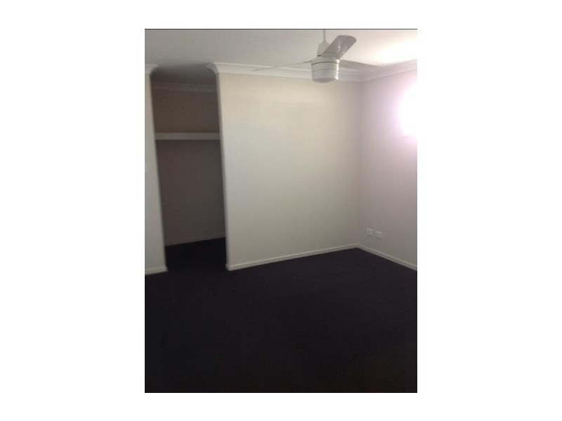 1/5  Copper Parade, Pimpama QLD 4209