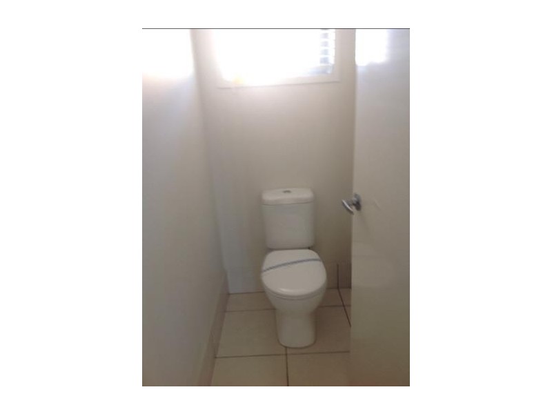 1/5  Copper Parade, Pimpama QLD 4209