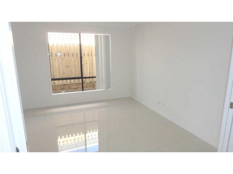 13  Sky Crescent, Pimpama QLD 4209