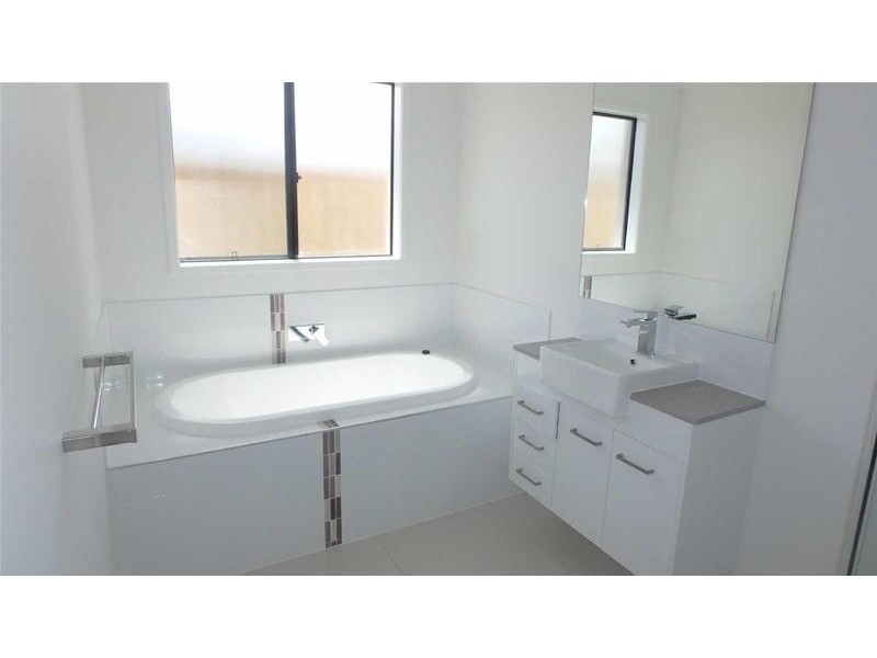 13  Sky Crescent, Pimpama QLD 4209