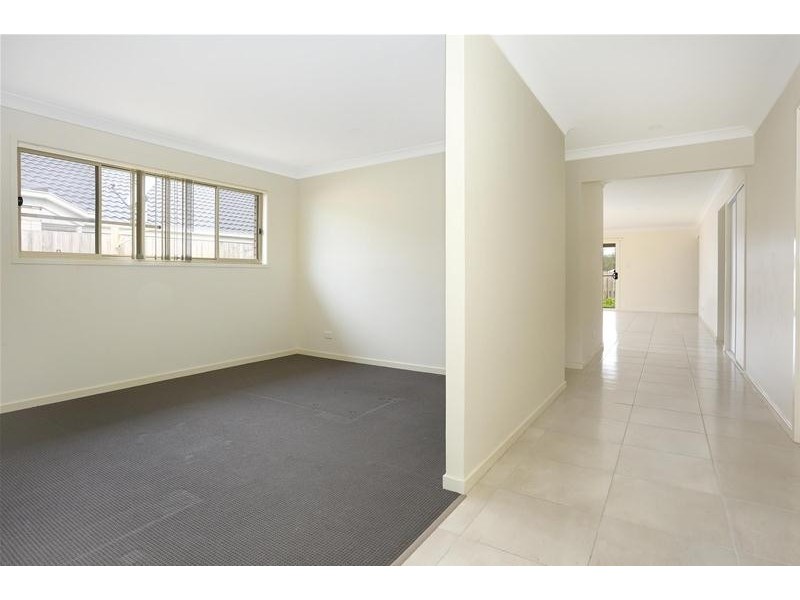 158 Dixon Drive, Pimpama QLD 4209