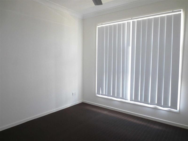 8 Sienna Crescent, Pimpama QLD 4209