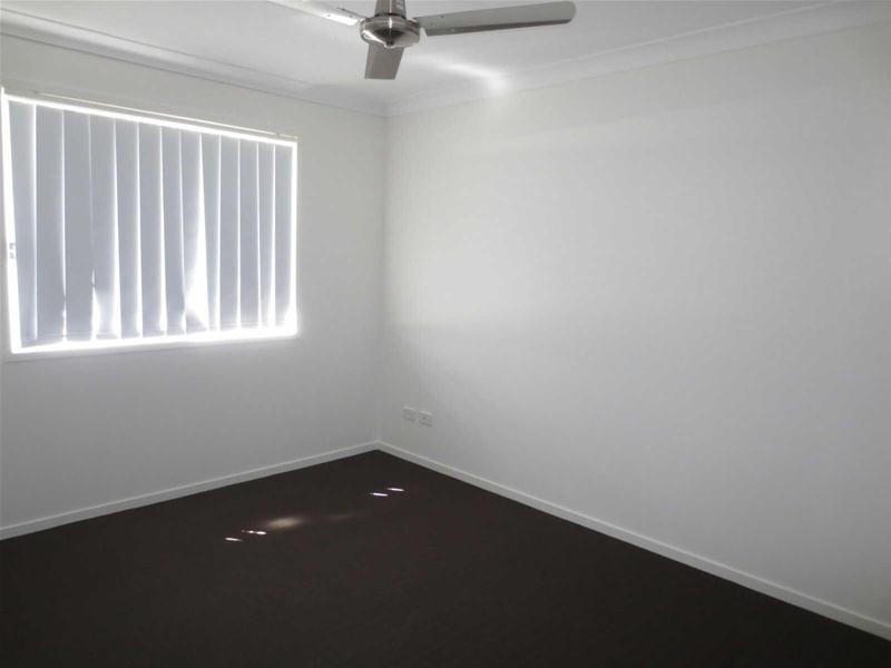 8 Sienna Crescent, Pimpama QLD 4209