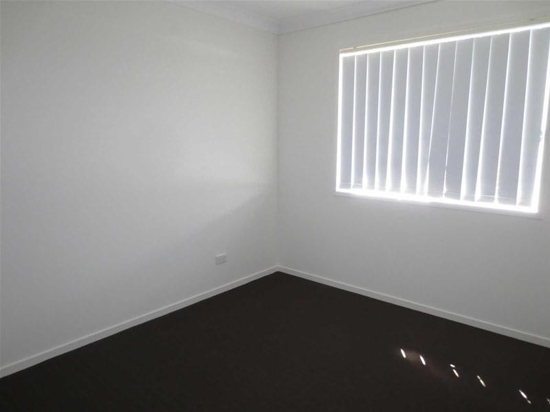 8 Sienna Crescent, Pimpama QLD 4209