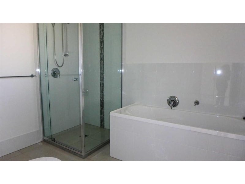 10  Ferngrove Street, Pimpama QLD 4209