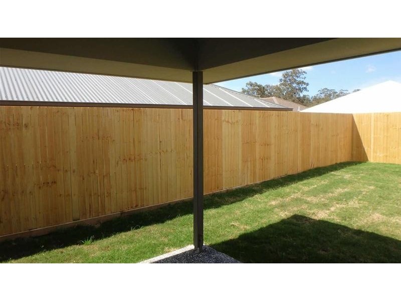 10  Ferngrove Street, Pimpama QLD 4209